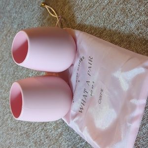 2 silicone wine glasses